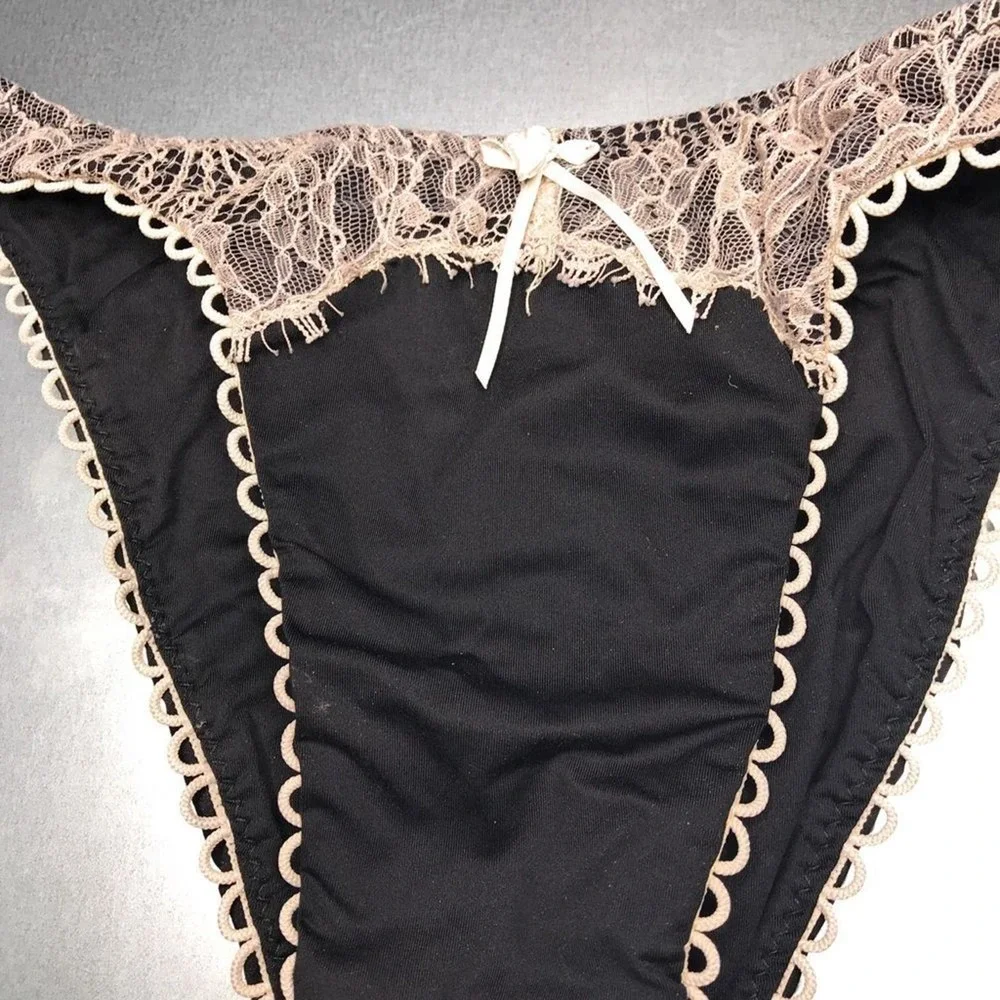Beach Bunny Bikini‎ Bottom - Picture 3 of 6